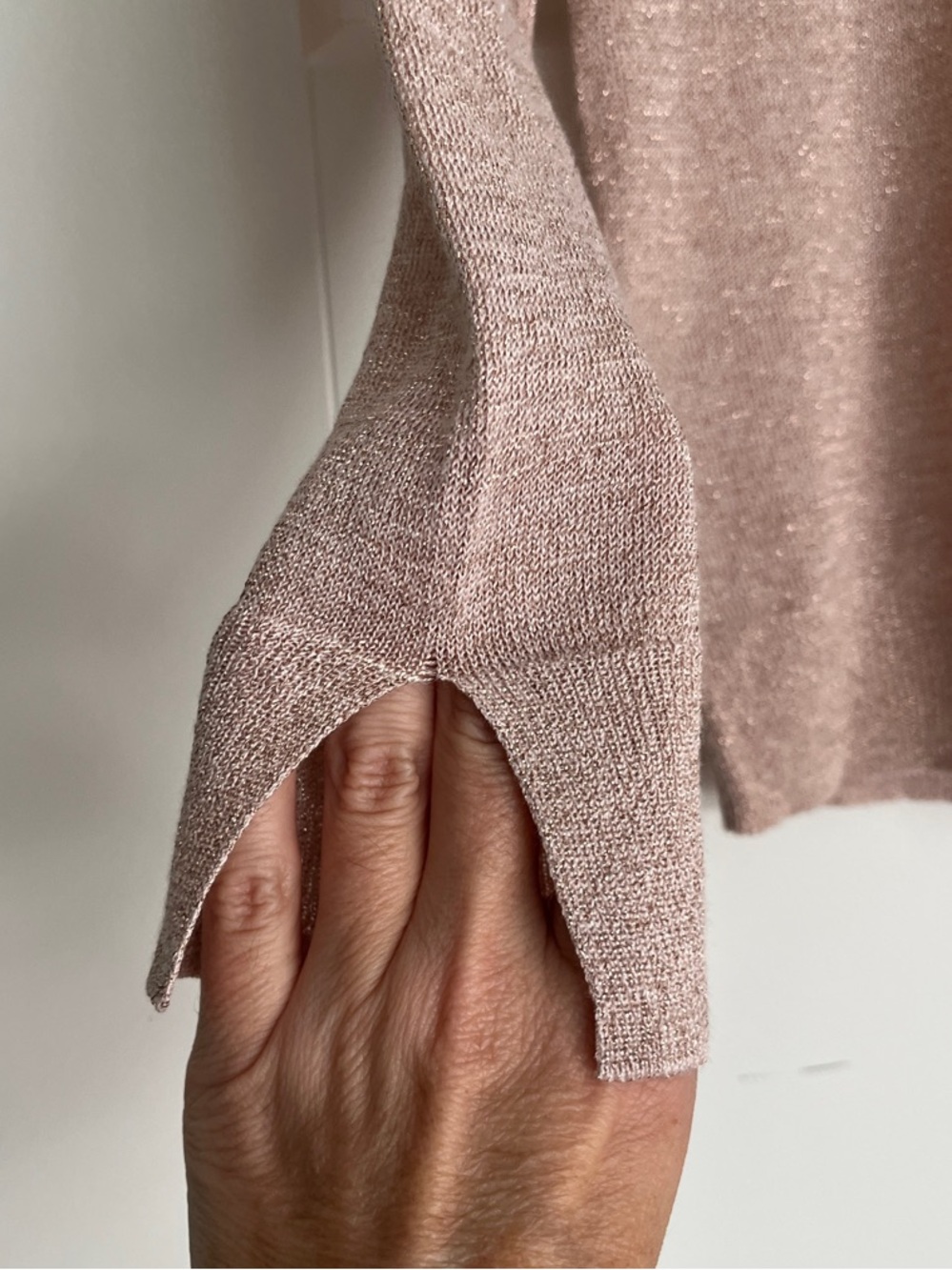 Mango Metallic Shimmer V-Neck Sweater Soft Blush Pink M NWOT - Picture 6 of 8